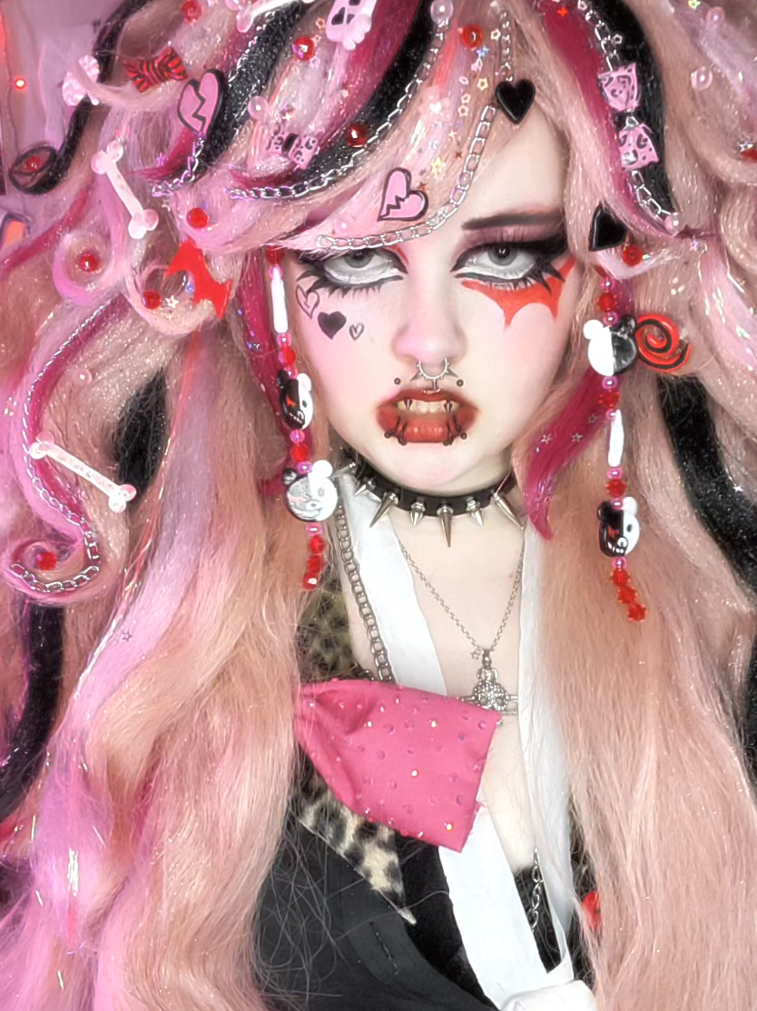 i love this cosplay!!! . #junkoenoshima #junkoenoshimacosplay  #junko #despair #danganronpacosplay    