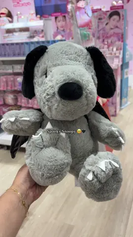 Spooky snoopy oh myyyy 🥹🖤🖤 #fyp #minisoambassador #snoopy #halloween @MINISO United States 