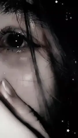 মানুষ,,, মানুষকে এত কষ্ট কেমনে দেয়,,,, 😥#foryou #voorjou #😥🖤💔💔 