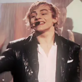 #AUSTINMOON - so I cryy only in  the rainn.  #ausllyfav #intherain #austinandally #foryopage 