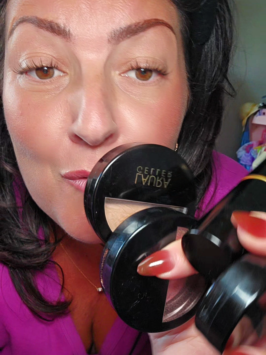 Replying to @karabird86  Its so easy and effortless! But the way  this makeup set leaves your skin is insaneeee! #fullfacemakeup #makeupset #laurageller #matureskinmakeup #tiktokshoprestock 