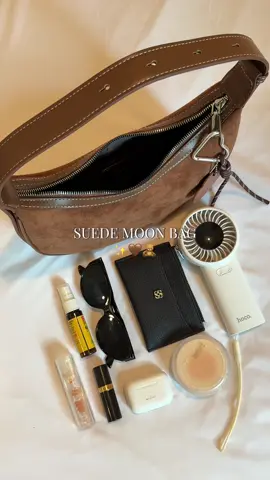 กระเป๋ารุ่นใหม่สวยมากก!✨👜 #กระเป๋าสะพายไหล่ #กระเป๋าหนังกลับ #shoulderbag #bostantenbag 