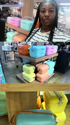 IceMaster R850 (20L) PolarBox  R950(20 L) Runner fee from R200+Courier  R140 Locker to Locker  #Your Johannesburg Runner 0848696115 I also have a resellers group.