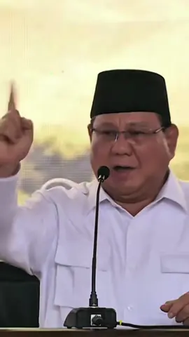 Dear Mr. President  Tidak pernah ada pendahulu berani melawan mafia beras. Tidak pernah ada pendahulu berani melawan mafia minyak goreng. Tidak pernah ada pendahulu berani melawan mafia migas. Tidak pernah ada pendahulu berani membongkar mafia Reza Chalid dan anak2 dan kroni2nya. Bahkan mereka bersama orang2 itu mencuri kekayaan Negara. Tidak pernah ada pendahulu melawan korupsi di BUMN. Tidak pernah ada pendahulu yang pernan berbicara soal tantiem yang nilainya triliunan setiap tahun, malan semua partai2 yang pernah berkuasa mereka semua menikmati korupsi di BUMN. Tidak pernah ada orang2 pintar yg skrg bersuara, sok berada dibarisan rakyat membuka semua masalah2 di BUMN padahal mereka pernah berada di dalam BUMN. Kenapa disaat semua itu Bapak buka dan mulai bersih-bersih, semakin bapak diserang? #prabowopresiden2024 #prabowosubianto #prabowogibran #indonesiaemas #fypage 