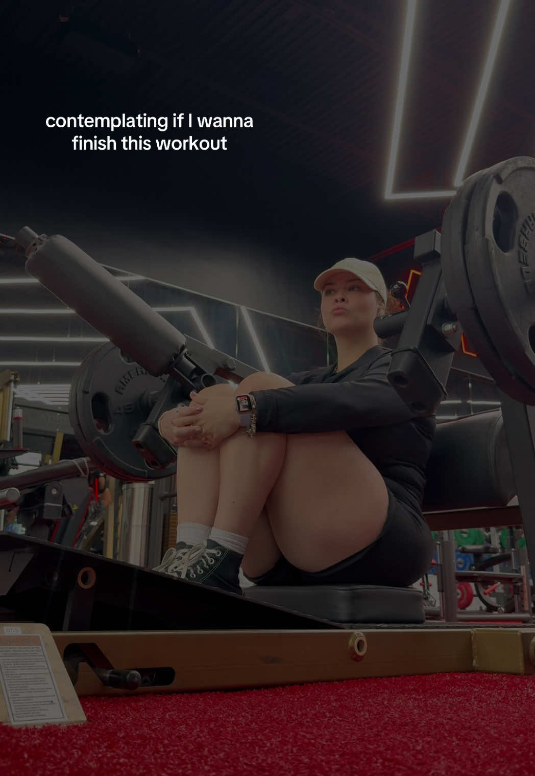 glimpse into leg day  #gymgirly #GymTok #legdayeveryday #gymootd #fypシ 