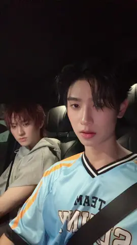 Publicación de Thomas en su Tiktok.  31/8/2025 😏Kongjiro.  #Thomaschungmanirat🦊  #Kongjirojmontri🍓  #ThomasKong🦊🍓 