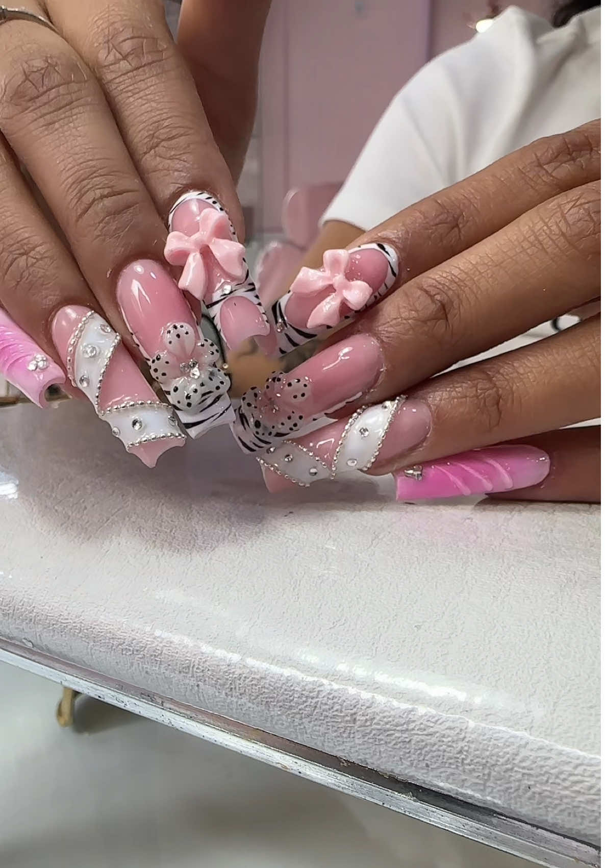 @Bonnie.spa Mis uñitas siempre donde la mejor, tienen que agendar su cita aquí 💘💓