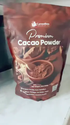 El cacao es lúna/fuente rica en antioxidantes y nutrientes como el magnesio y el triptófano. Estimula la serotonina, promoviendo la felicidad y y un estado de ánimo positivo. El consumo de cacao se ha asociado con mejoras en la salud cardiovascular, cerebral y la función cognitiva. #cacao #premiumcacao