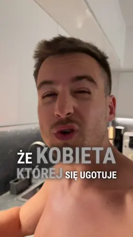 Mężczyźni to najlepsi kucharze, prawda? 😁 Pierś z kurczaka, pesto bazyliowe, śmietanka 30% słodka, ser gouda i makaron. Nie ma za co. 👨🏻‍🍳