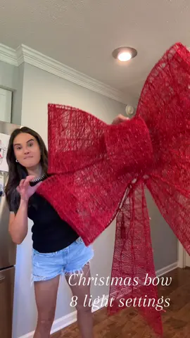 Big, bright, and built for the outdoors 🎀✨ This oversized Christmas bow is seriously stunning — made to last outside and comes with 8 light settings to glow just how you like it.