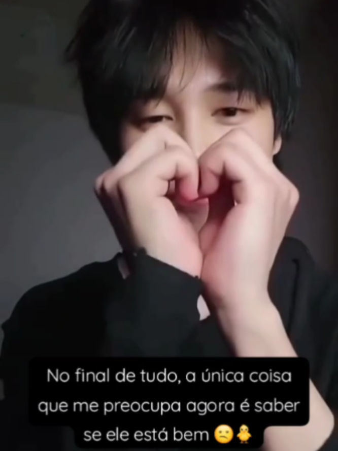 Amo tanto ele, acho injusto pelo oq ele tá passando e me pergunto: PQ AS PESSOAS SÃO ASSIM???  • I Love You So Much, Mochi I hope you are well 🥹🐥❤️‍🩹 . #jimin #jiminie🐣  #2000s #fypage 