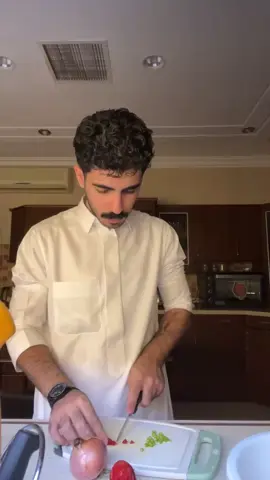 تم كنسلة امي وتوديعها الى اقرب دار العجزه