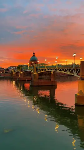📍Toulouse 🇫🇷 Golden hour hits different in Toulouse ✨ #toulouse #france #southoffrance 