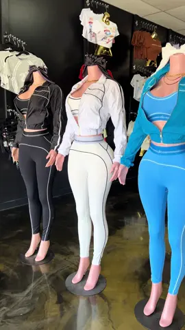 THE DOLLHOUSE 686 IS FULLY STOCKED WITH ALO SETS & MATCHING JACKETS 💫  📍 Location: 3059 Mechanicsville Turnpike, Richmond, VA 23223 📞 Phone: 614-686-DOLL ⏰ Store Hours: MONDAY-THURSDAY 9am-6pm FRIDAY-SATURDAY 9am-9pm SUNDAY 10am-6pm We’re in the GPS—come visit Richmond’s #1 women’s clothing boutique! Find the latest trends, stylish pieces, and everything you need to level up your wardrobe. Stop by today and let us help you slay every look! #RichmondBoutique #WomensFashion #Alosets #thedollhouse686