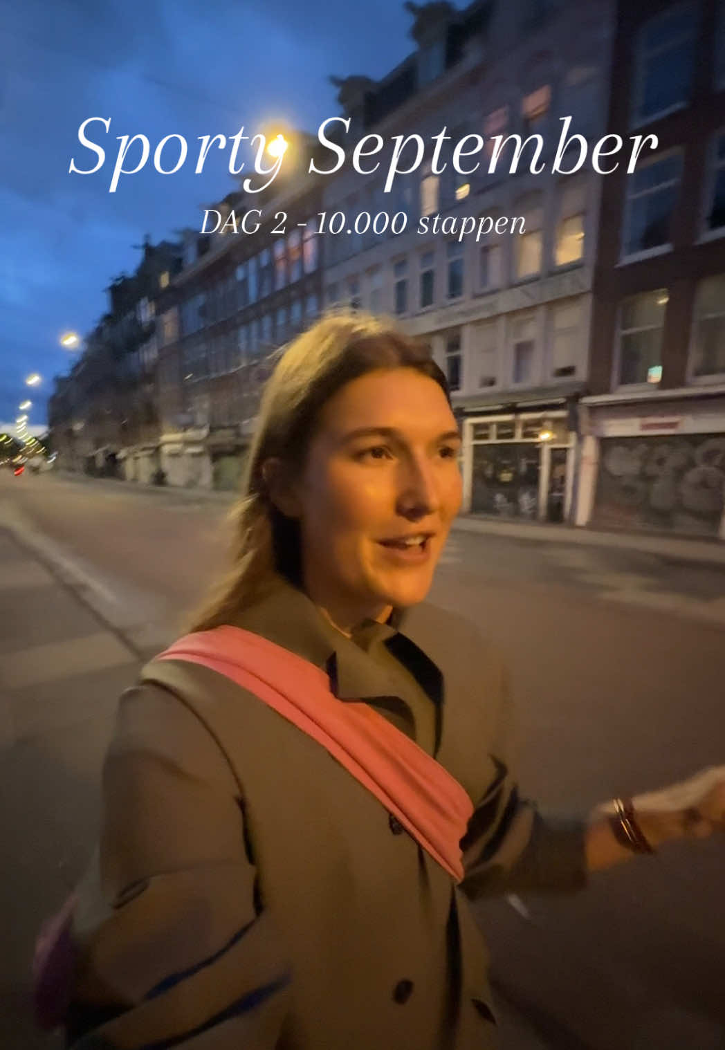 Jezelf belonen met stickers heeft me oprec het zo geholpen met de 75 day hard door te komen!! Dus dank!!! @Julia Koopman voor de inspo again ⭐️⭐️⭐️ alleen even vergeten te filmen nu 🫣 Sporty September dag 2, gewoon easy peasy 10.000 stappen omdat ik een TE lange werkdag had vandaag voor mij gaat het allemaal om nieuwe gewoontes te leren en balans 🤝