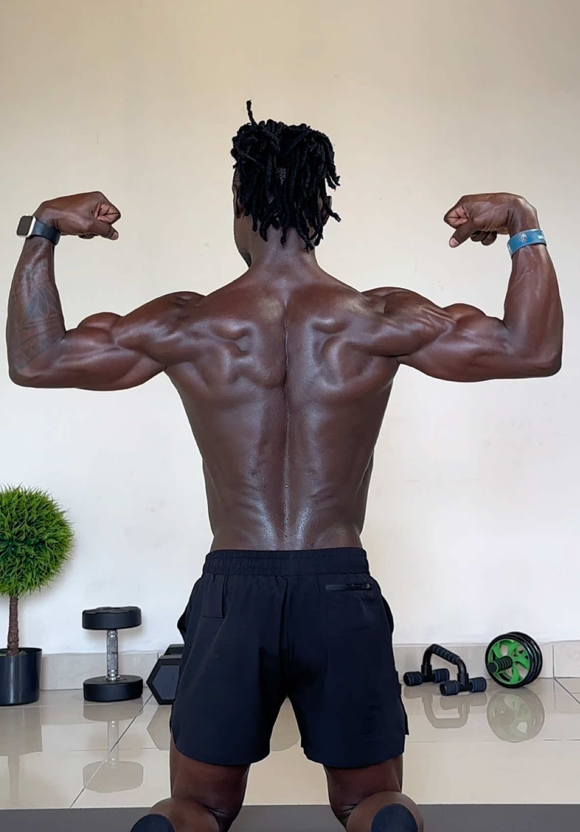 #Fitness effective back workout at home for beginners #backworkout #workout #calisthenics 