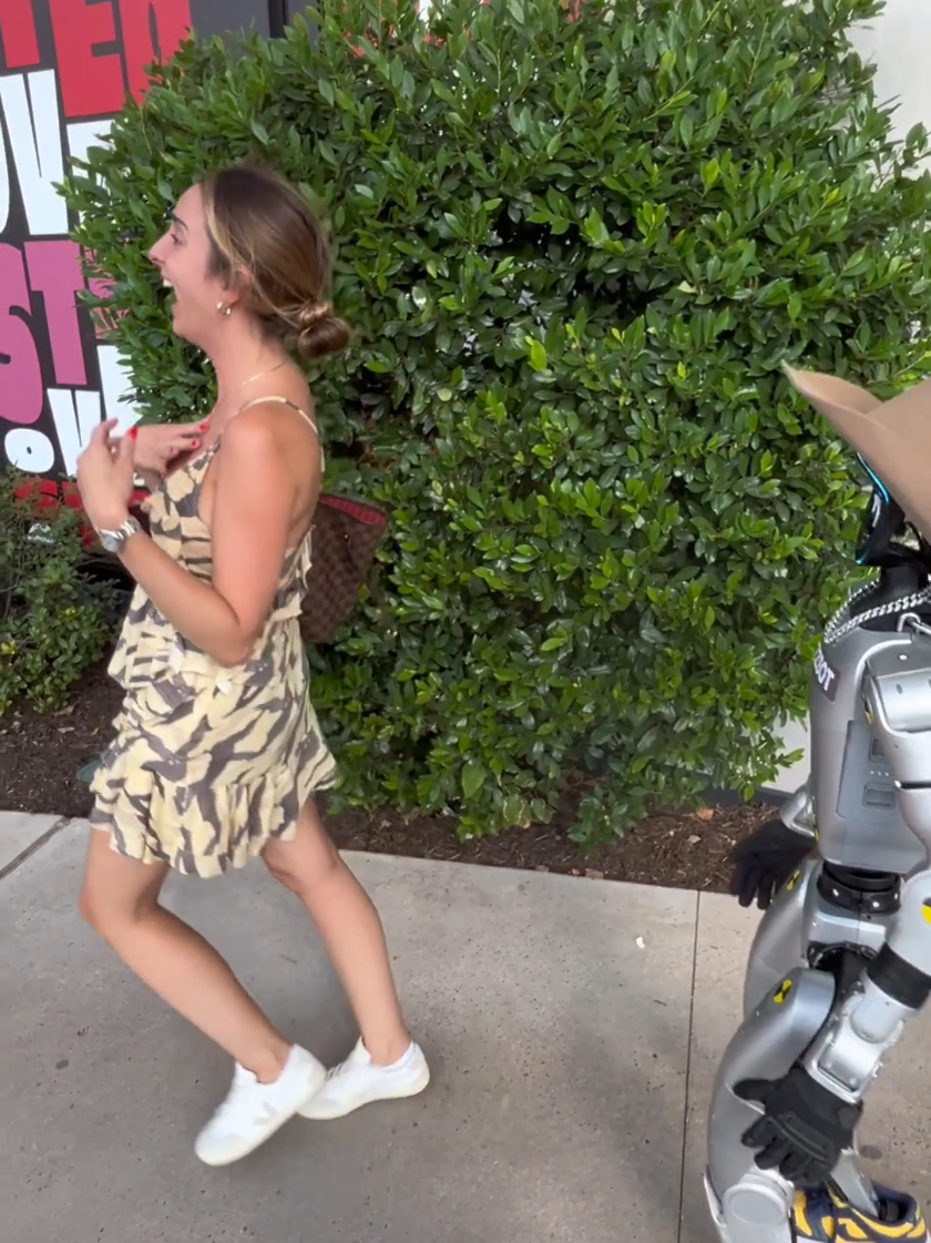 Robot learning Spanish #papi #robot 