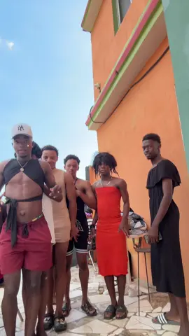 Comportement 😂🔥🔥#frypgシ #pourtoi #haitiantiktok🇭🇹🇭🇹🇭🇹 #haitiantiktok🇭🇹🇭🇹🇭🇹 #videoviral #viralvideos 