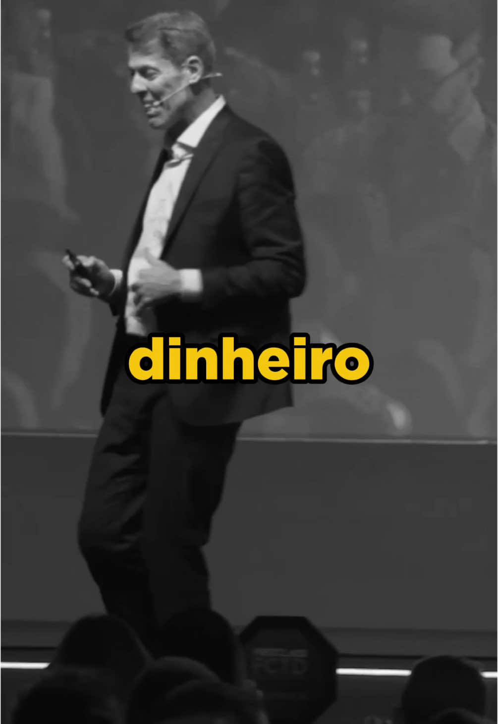 Dinheiro é uma energia, ok? . . #potenciamaxima #zeandre 