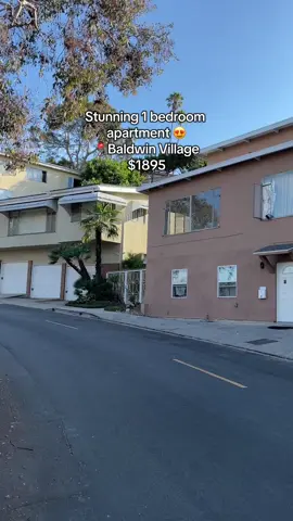 Stunning 1 bedroom apartment available for rental in Baldwin Village 😍 message us for more information . . . . . . . #losangeles #rentalproperty #apartmenttour #apartmenthunting #LA 
