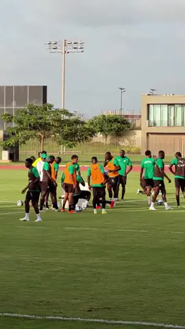 #viraltiktok #senegalaise_tik_tok #🇸🇳🇸🇳🇸🇳🇸🇳🇸🇳🇸🇳🇸🇳senegal #equipenationalesenegal #federationsenegalaisedefootball 
