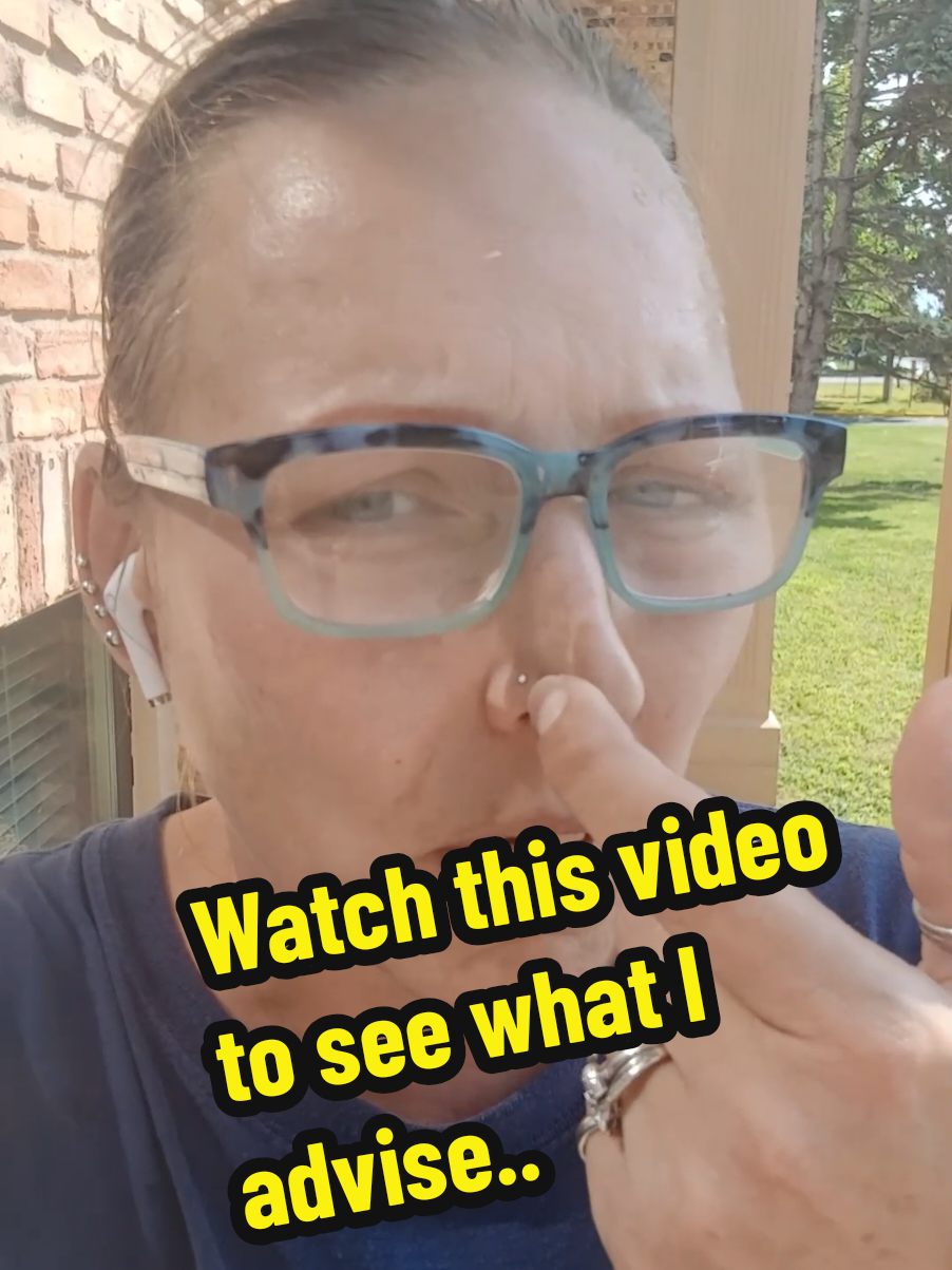 Replying to @fwtx.lizzz_ Absolutely agree 💯 I definitely advise going to a piercing shop to have them put in new jewelry that won't come out every time you wash your face! #piercings 