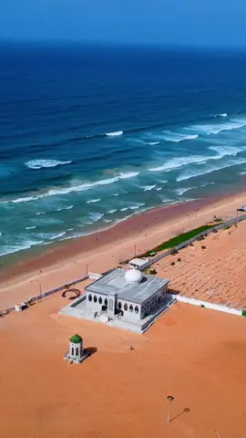 ‼️Je vous présente le Mausolée de Seydina Limamou Laye le Fondateur de la Confrérie Layene au Sénégal  #asgproduction #drone #dronevideo #photography #layene @Layene Digital 