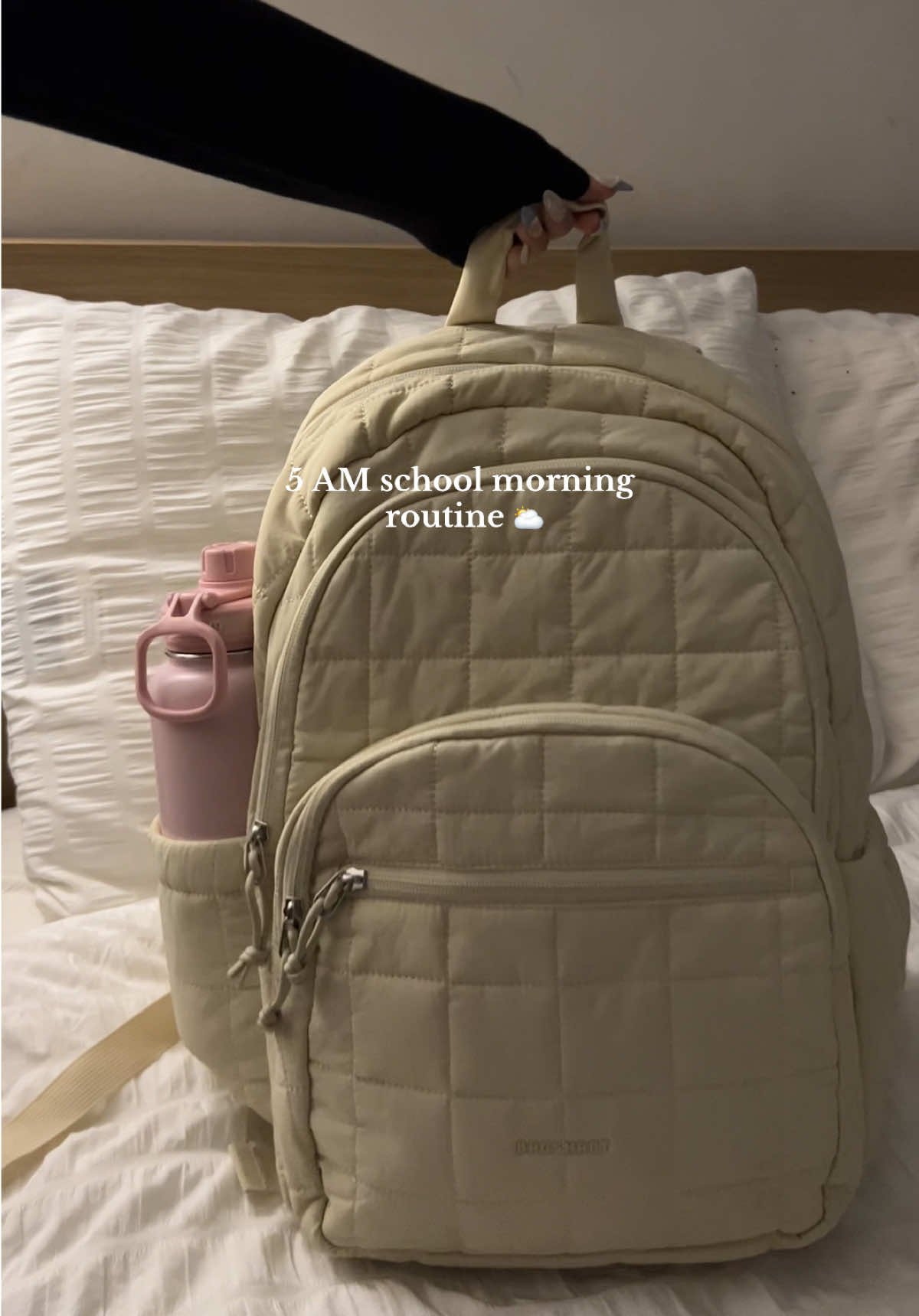So jealous of the ones who don’t start till October 😭 #5ammorningroutine #morningroutine #grwm #SelfCare #ASMR 