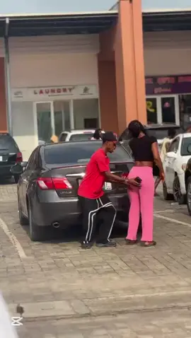 surprising kissing prank 🤣#unitedkingdom  so funny 🤣🤣