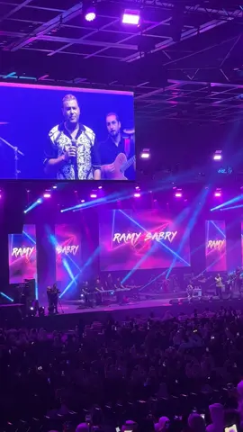 من حفل النجم @Ramy Sabry  في دبي برعاية @DXB LIVE UAE @nayproduction @EGYPTAIR  الحفل كان رائع ❤️❤️❤️❤️ #viral #رامي_صبري #dubaiinfluencer #مها_فتوني #ramysabry 