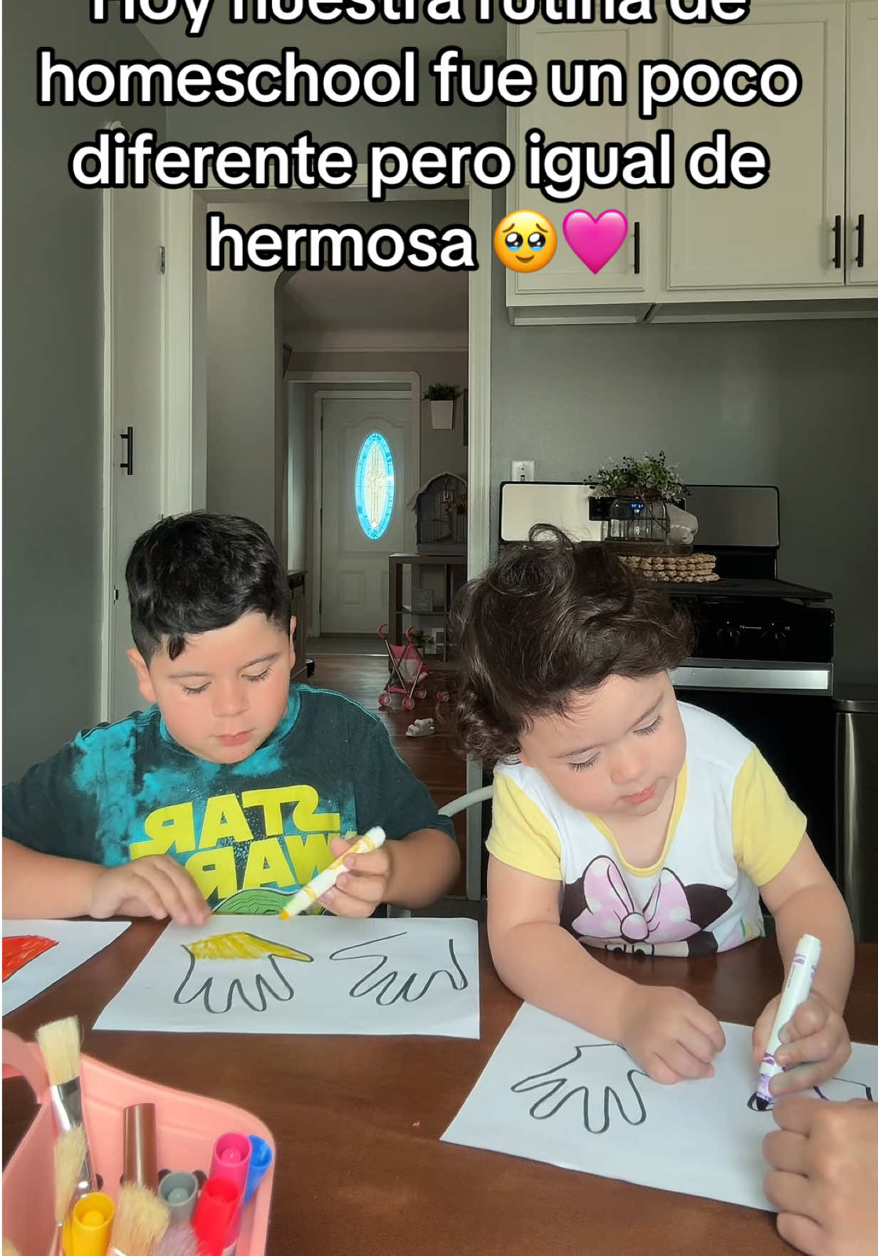 Mis niños disfrutaron su día de homeschool 🩷 aquí les enseño solo la actividad principal que estuvieron haciendo ♥️ #viral #kidsoftiktok #homeschool #homeschooling #homeschoolmom 