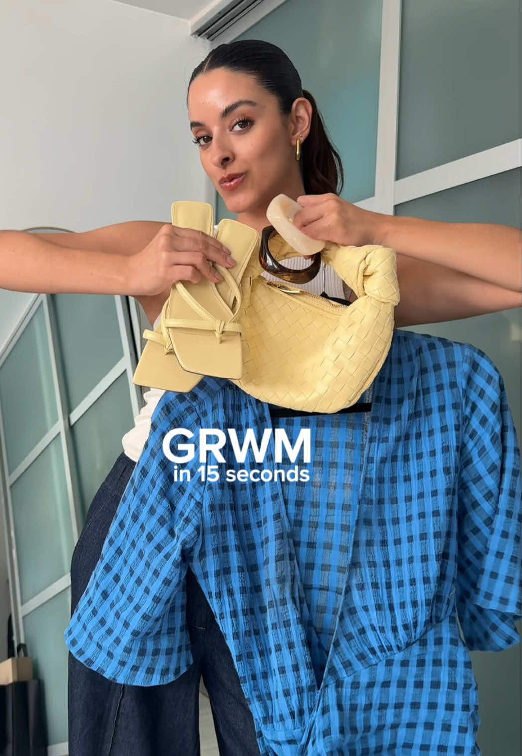 Grwm 💙💙💙  Un vestido de @ZARA que tenía años sin usar!!!  Tacones de @mango , collar @Sézane, lentes @PARFOIS  #fyp #mango #sezane #zara #OOTD #grwm #outfitideas #foryoupage #fashioncontentcreator #outfitinspo #outfitsinspiration #summerdress #zaradress 