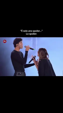 QUANDO ESCEEE #sarahtoscano #mida #fyp #viral 