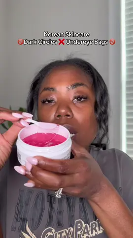 Revive tired eyes instantly with COSRX Peptide Collagen Undereye Patches that de-puff, brighten, and hydrate. Packed with peptides, collagen, and caffeine, they smooth fine lines and give a refreshed, youthful glow.