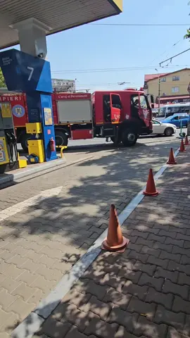 ..Escrocii ISU si IGSU cei care le emită pe ȘPAGA Autorizație de Siguranță la Incendiu..pe terenul  privat..se fac ca nu știu 