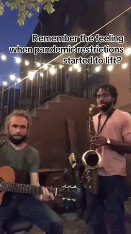Remember the feeling when pandemic restrictions started to lift?  Listening to live music in street again, hanging out with family and friends, enjoying nature and breaking bread together.  It’s the simple things…✨🎷 This is a throwback to that time with a good bredren Natty Frenchy in Brooklyn.  #saxophone #guitar #brooklyn #livemusic #transmittinggroove 
