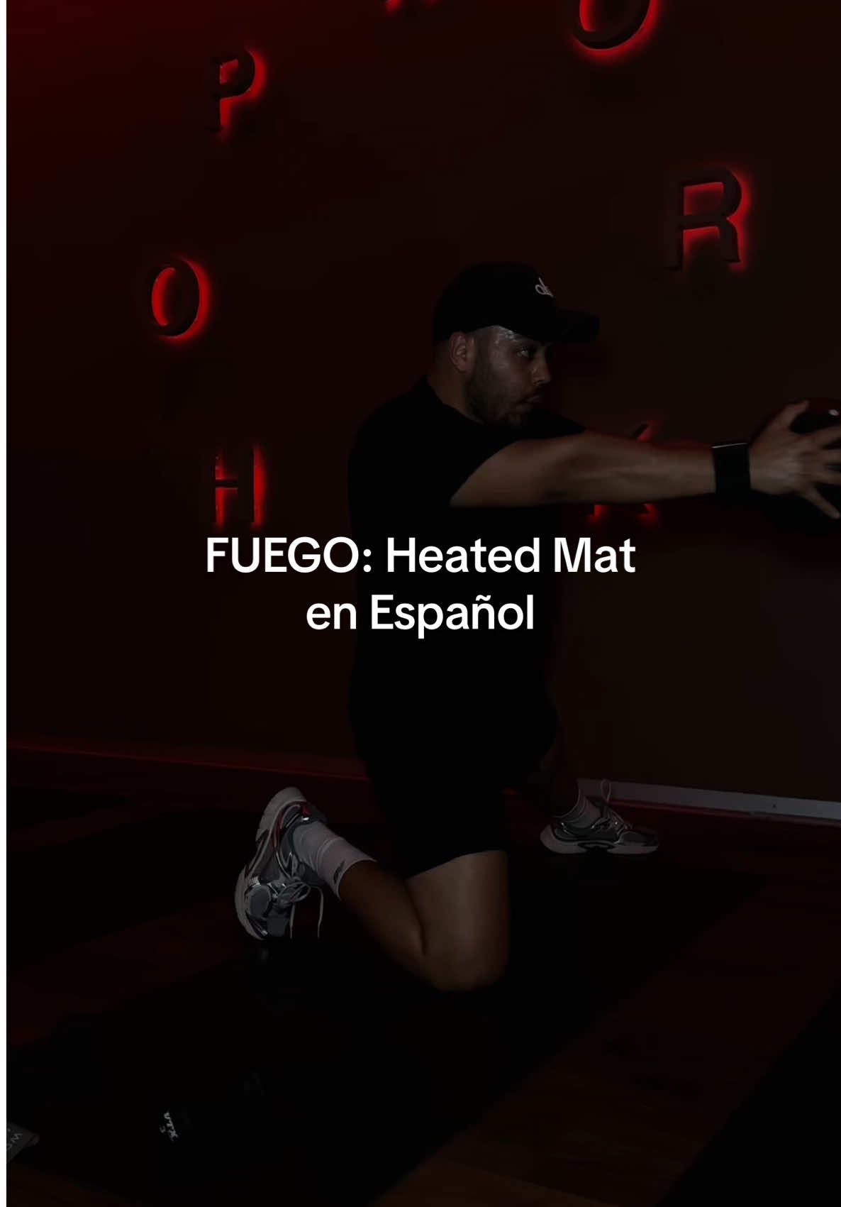 🔥💃 ¡FUEGO Heated Mat en Español vuelve más prendido que nunca! Las dos primeras clases se fueron SOLD OUT… y esta viene con todo. Este 09/12 a las 6:15PM vamos a sudar, reír, mover la cadera y hasta ser la Macarena versión hot Pilates 🥵🌶️. ¡No te quedes fuera, reserva tu mat ya! 🙌🔥 @Miguel Angel Torres  #pilates #espanol #hotpilates 