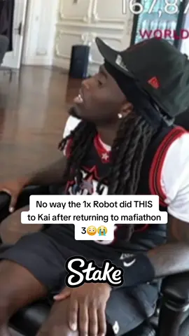 no way the 1xrobot did this to kai#kaicenat #mafiathon3 #fyp #trending 