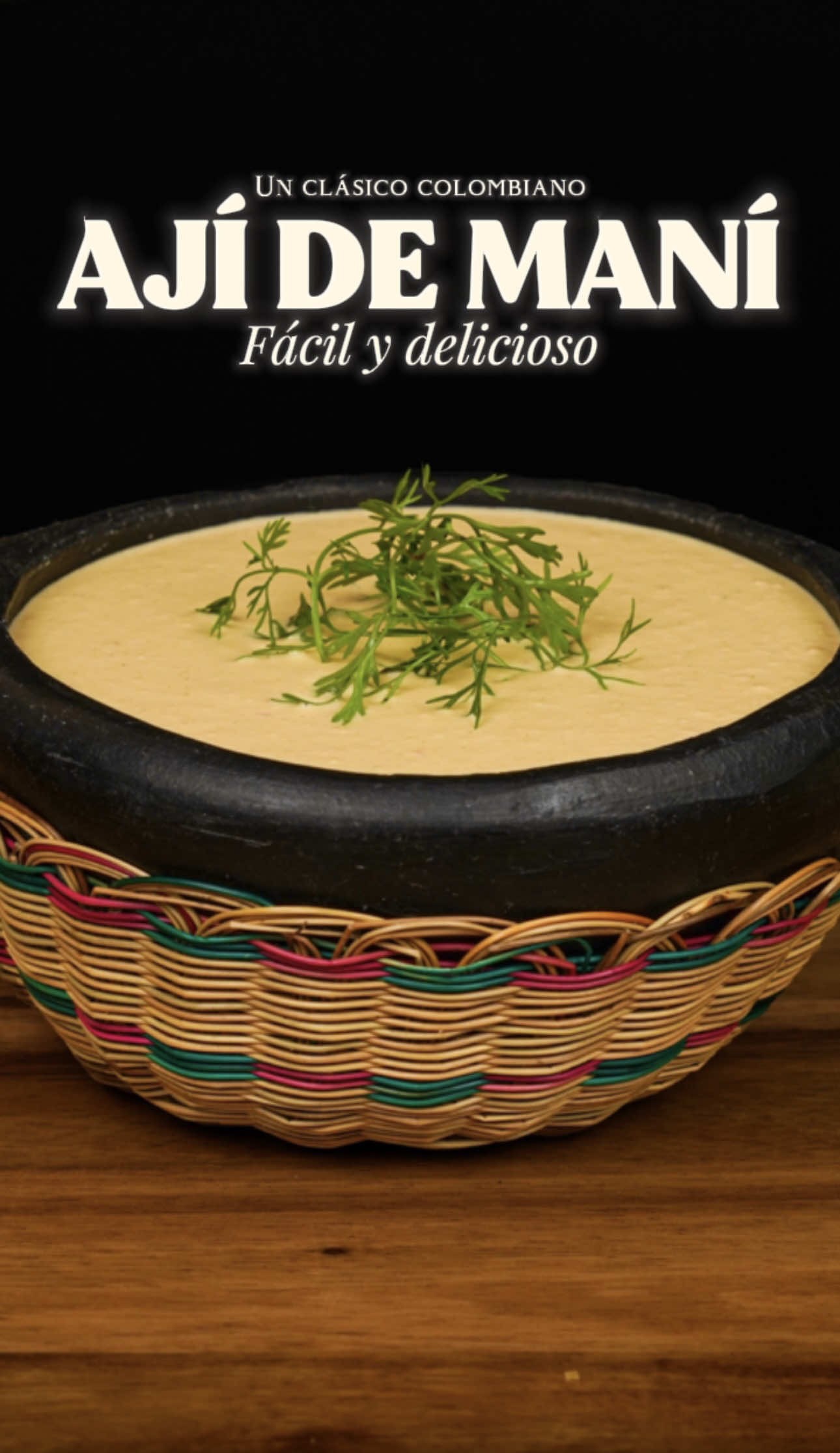 ¿Alguna vez han probado el ají de maní? 😍 Hoy te enseño esta deliciosa receta de ají de maní, un clásico de nuestras cocinas que llevará tus platos o fritos a otro nivel. ¡Si no lo has probado, te invito a disfrutarlo!  #ají #picante #mani #recetasfaciles #recetas        