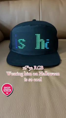 This hat is so cool you can make it say anything #hat #smarthat #coolhats #baseballcap #ledhat 