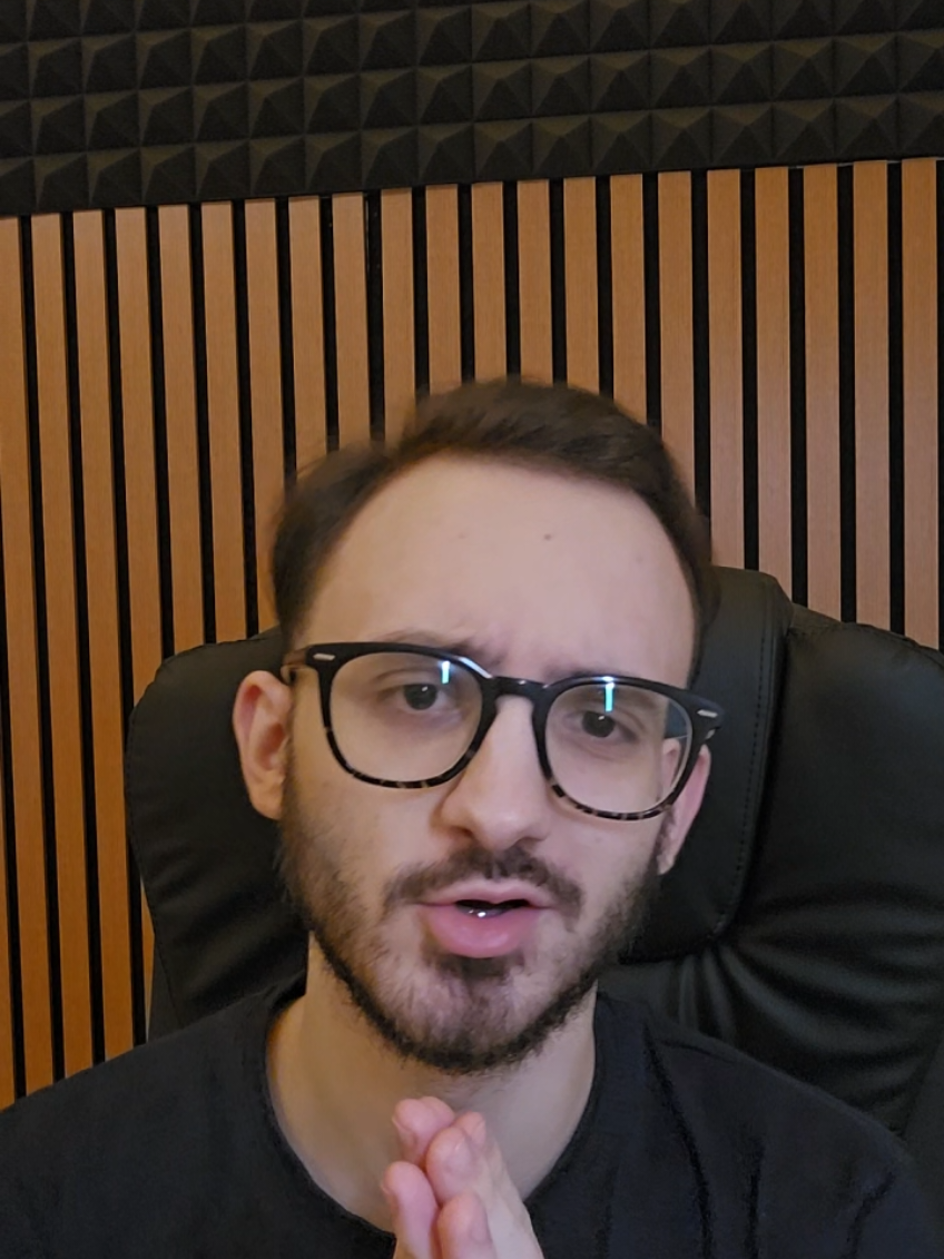 Nooo perché Emilio Fede?? Nooo... 