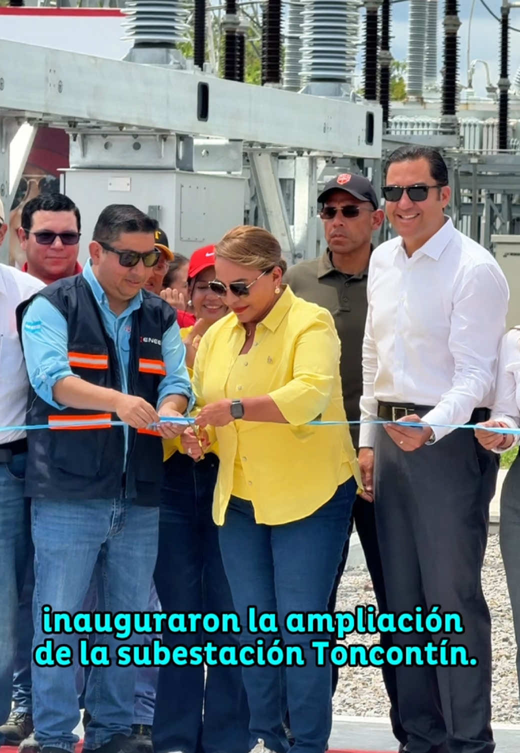 👩🏻‍💼⚡️ La presidenta Xiomara Castro inauguró la ampliación de la subestación Toncontín en la capital de la República. 🔌 Este transformador consta de 50 MVA de potencia y beneficiará a unas 39,000 familias.