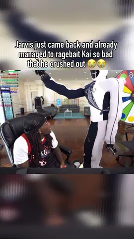 This 1X robot is wild and I’m glad that he’s back 😭😭#fyp #kaicenat #1x #robot #mafiathon3 @Kai Cenat 