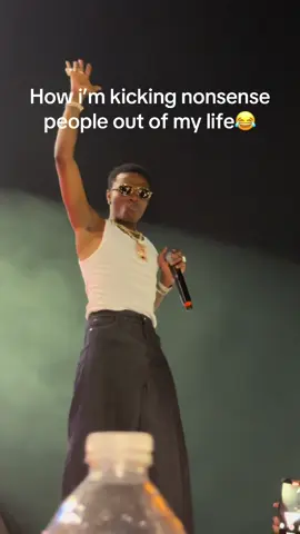 nah @Wizkid ain’t have to do him like that 😭 #afroplusfest 