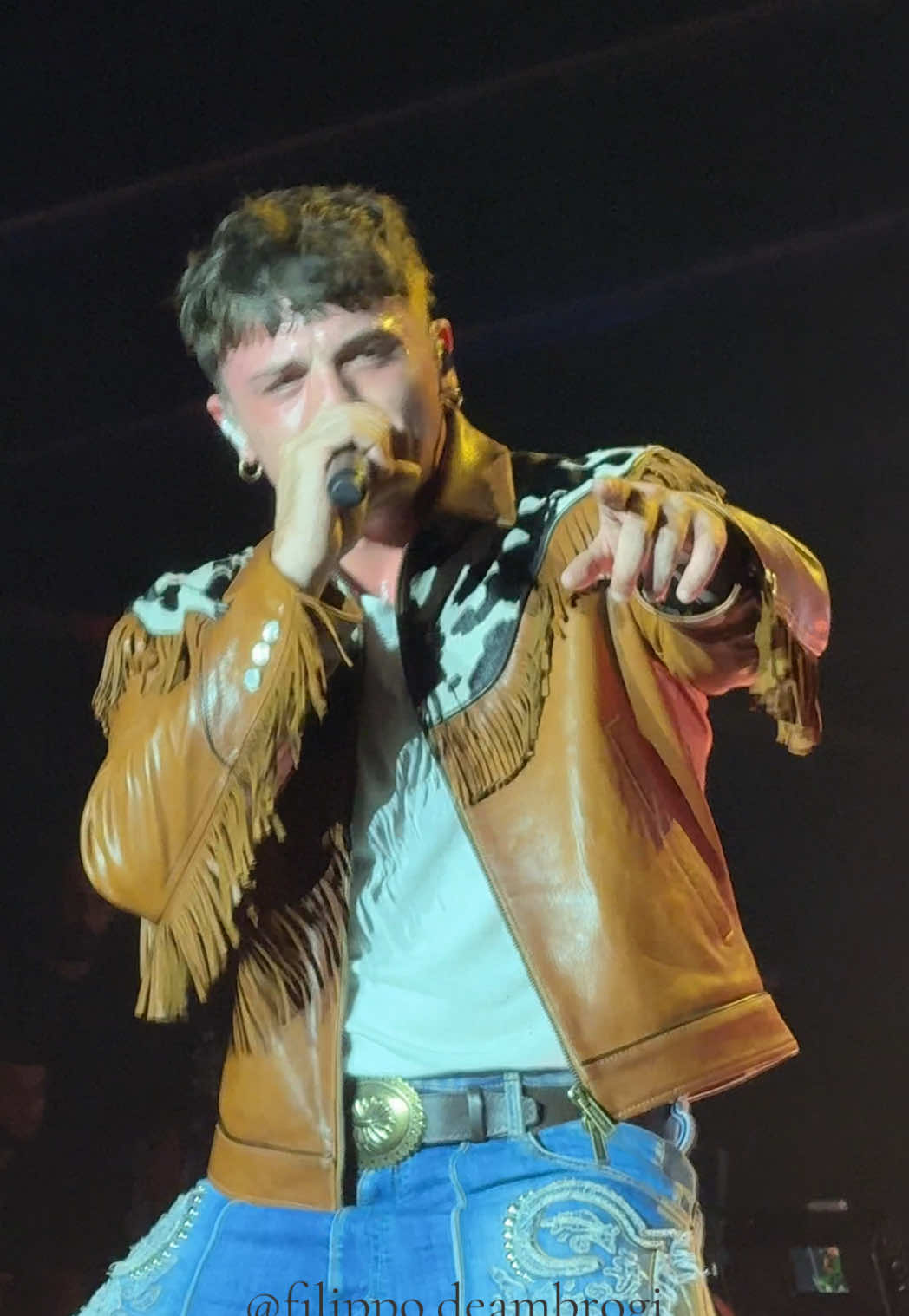 Bellissimo ✨ @Olly #olly #tuttavita #ippodromo #milano Olly Quei Ricordi La Live Ippodromo Milano