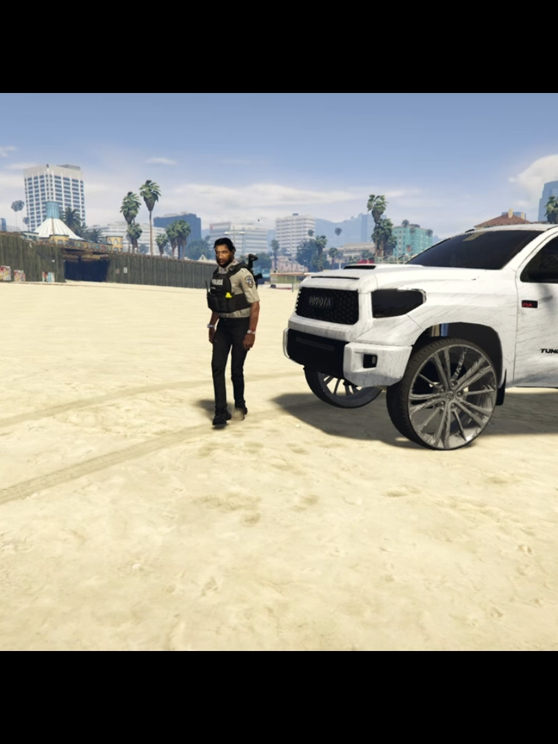 Cuando el policía también necesita vacaciones ##fivemroleplay #gaming #roleplay #GamingOnTikTok #gta5