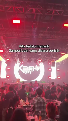 Mengiri atau menganan ya? #goldentigermedan #xyzbca #fyp #fyppppppppppppppppppppppp #lewatberanda #trending #clubbing #party #quoteoftheday #holywings #neverstopflying #medantiktok 