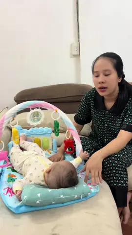 THẢM NHẠC PIANO CHO BÉ NẰM CHƠi nhạc họa tiết ngộ nghĩnh đáng yêu cho bé trai và bé gái #quyenquyen_me3dua #thamnhacchobe #thamnhacpiano 