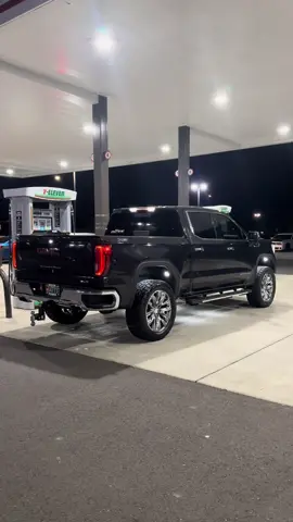 😉😉ur fav gmc #fy #explore #bubbatruck🌾 #liftedtrucks #xyzbca 