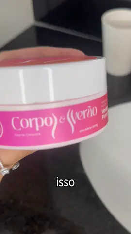 Esse creme rosa foi o meu maior prejuízo, por não ter conhecido antes! #estrias #foliculite #cremerosa #usecorpoeverao #creme